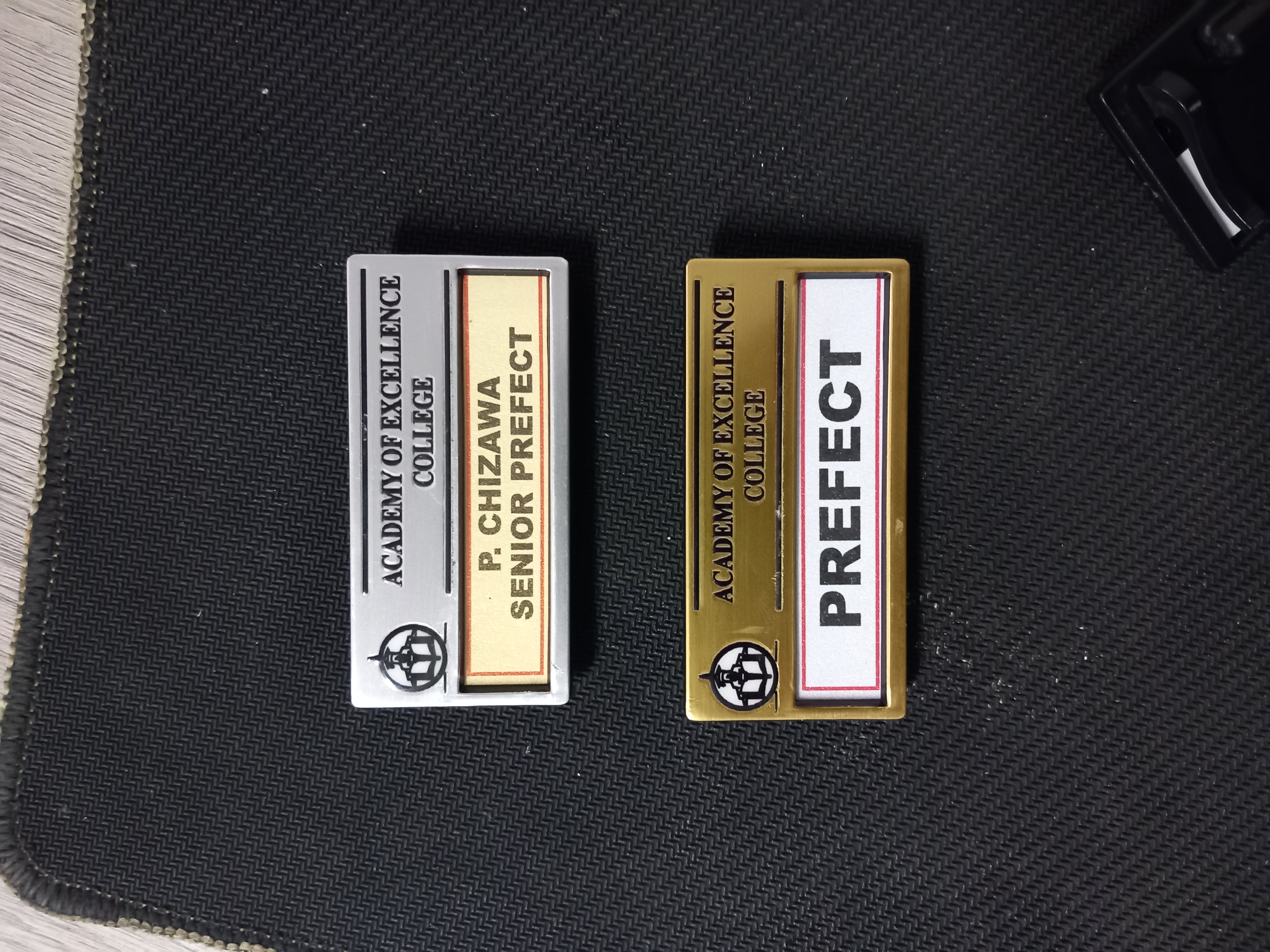 Changeable Reusable Window Name Badge - Replaceable Insert Name Tag